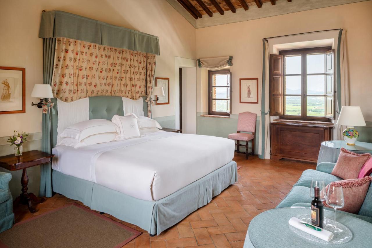 Castello Banfi - Il Borgo - Relais Et Chateaux Poggio alle Mura Экстерьер фото