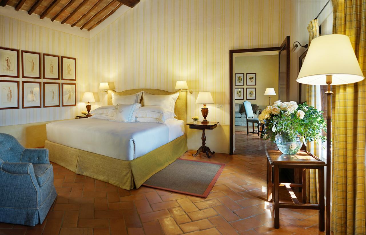 Castello Banfi - Il Borgo - Relais Et Chateaux Poggio alle Mura Экстерьер фото