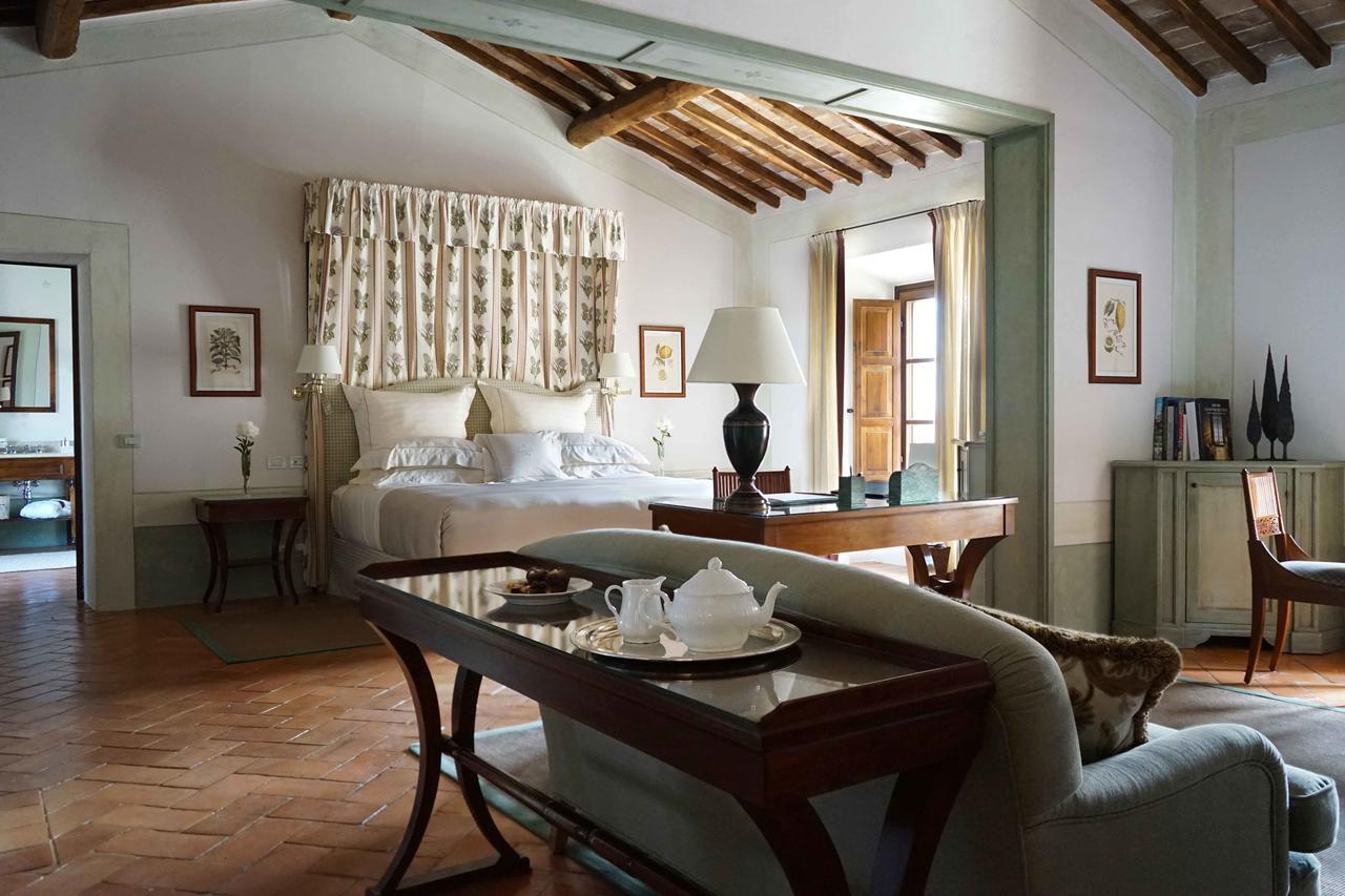 Castello Banfi - Il Borgo - Relais Et Chateaux Poggio alle Mura Экстерьер фото