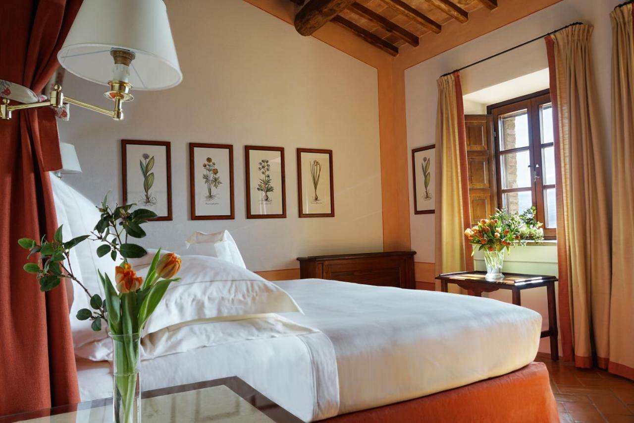 Castello Banfi - Il Borgo - Relais Et Chateaux Poggio alle Mura Экстерьер фото
